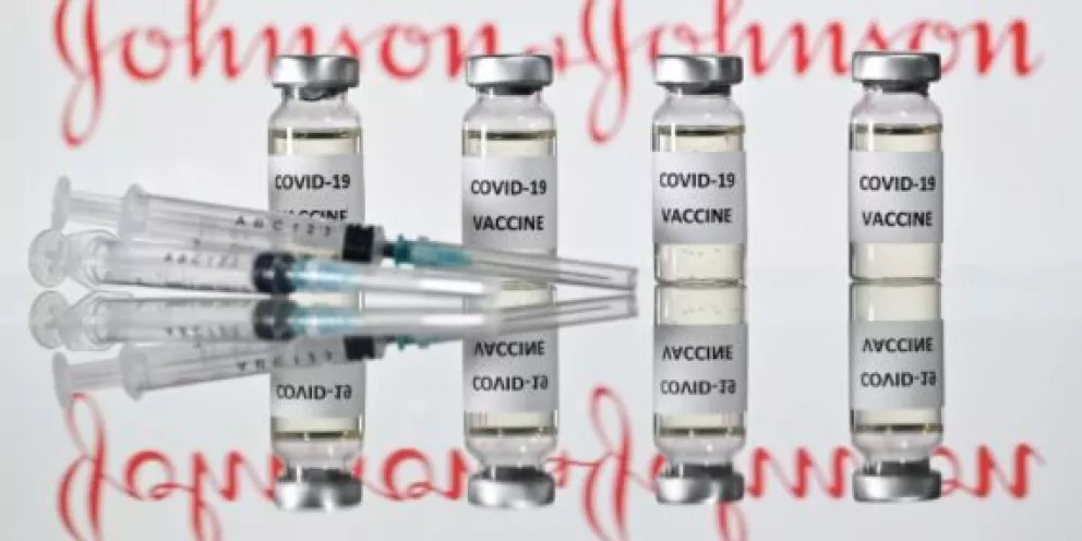 Vacuna Johnson & Johnson comparada con Pfizer y Moderna
