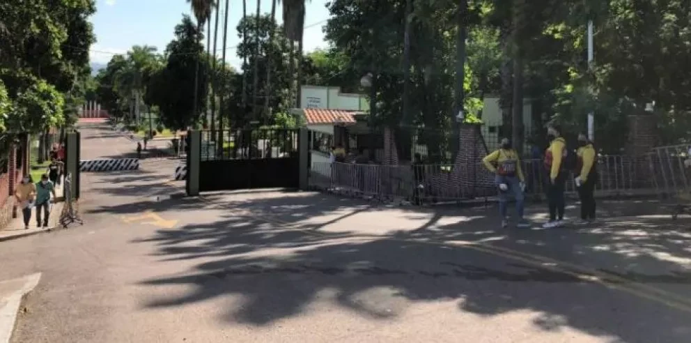 Arranca vacunación de refuerzo a adultos mayores en Sinaloa