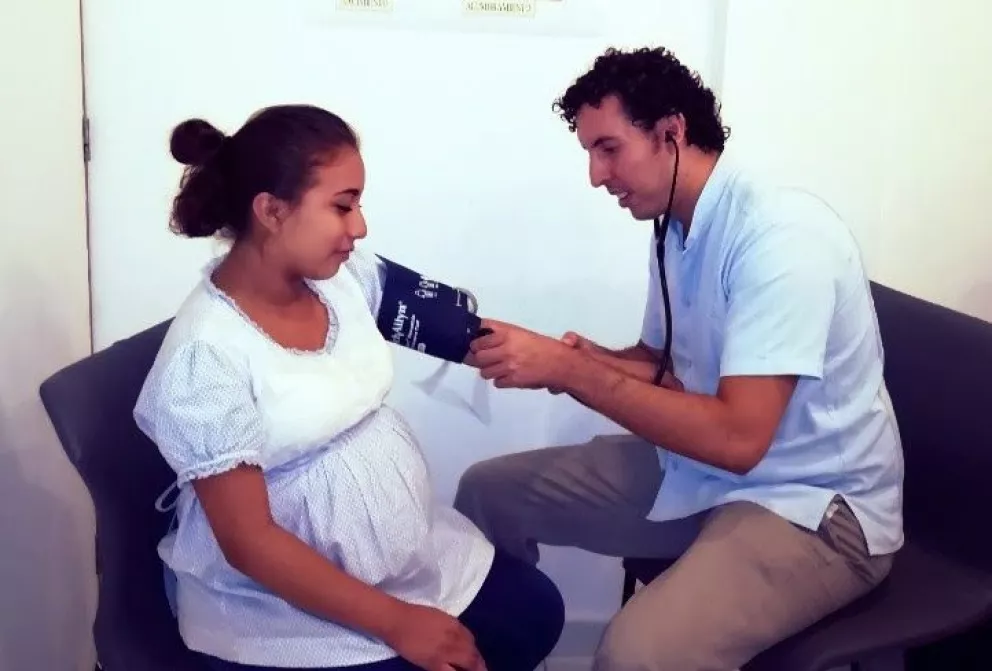 1,353 embarazadas transforman sus vidas en VIFAC