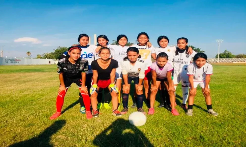 Se suman mujeres de Villa Juárez a formación de futbolistas femeniles