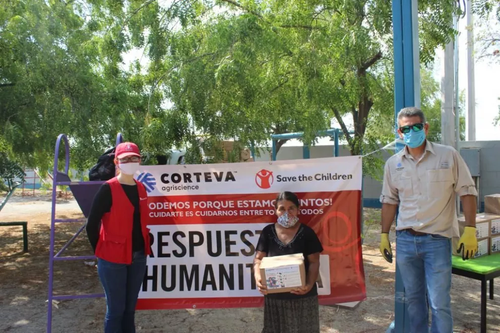 400 paquetes alimenticios fueron entregados en Villa Juárez