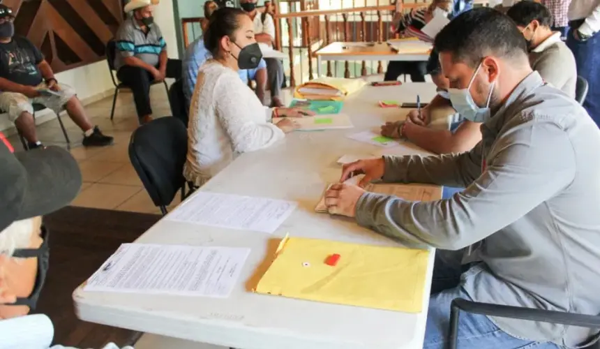 Llegó el trabajo para los pescadores