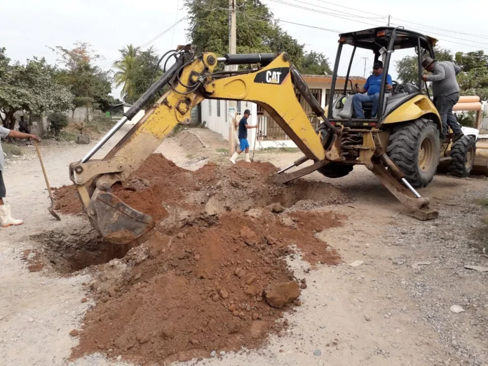 Familias de Navolato ya tienen agua potable y drenaje