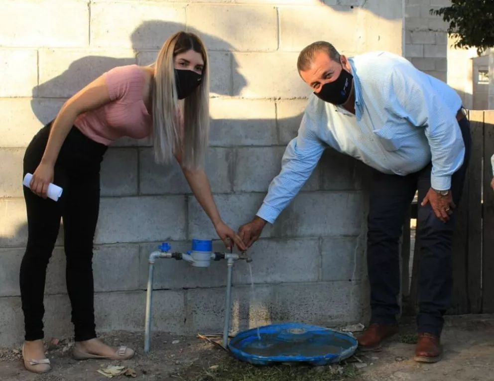 Introducen agua potable en colonia Nueva Esperanza de Villa Juárez