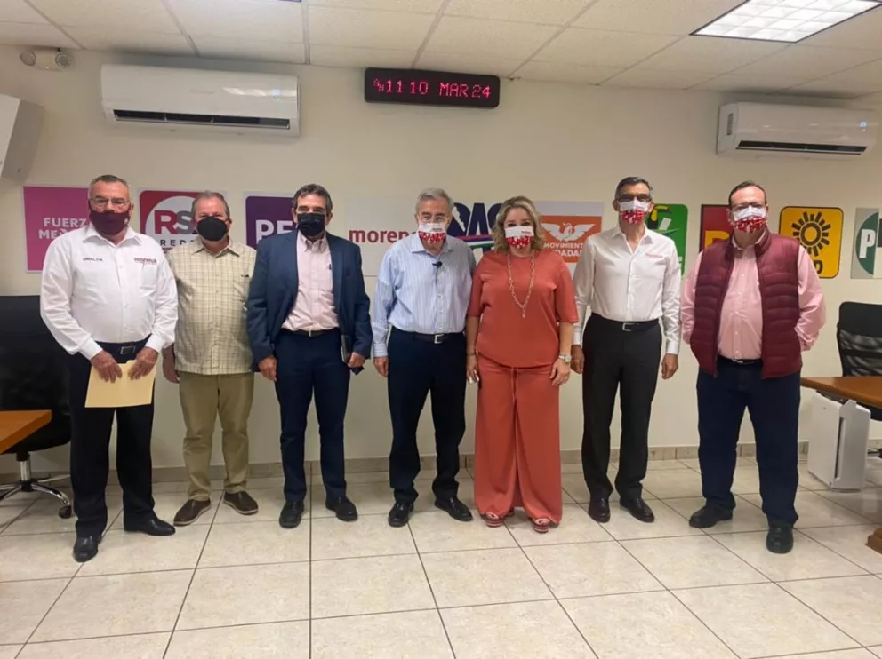 Rubén Rocha Moya se registra como candidato a gobernador de Sinaloa por Morena