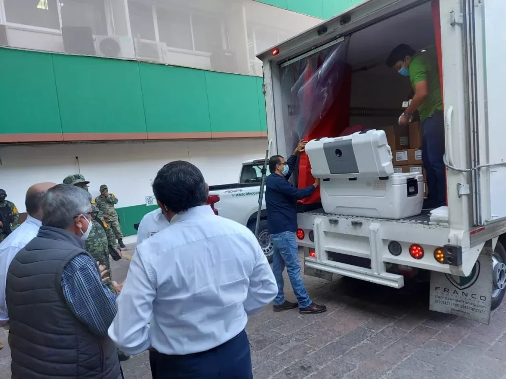 Llegaron las vacunas anti Covid para Culiacán, Mazatlán y Escuinapa