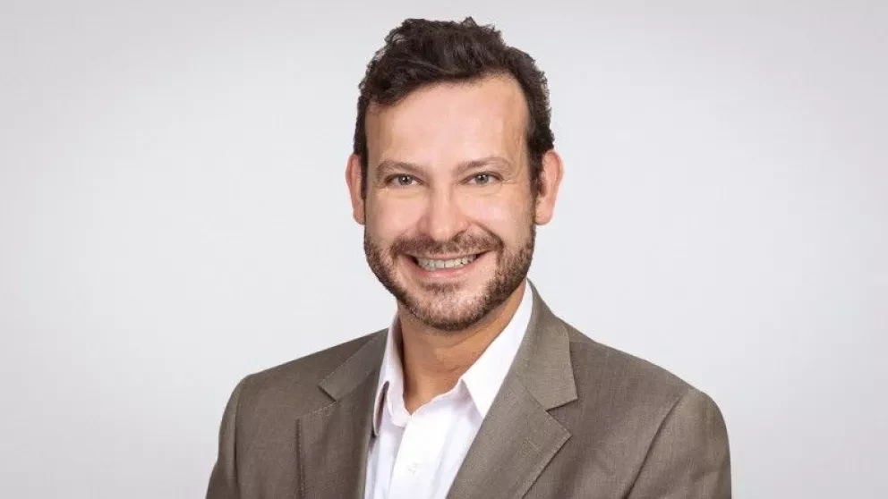 El nuevo jefe de BanCoppel quiere que uses menos dinero en efectivo