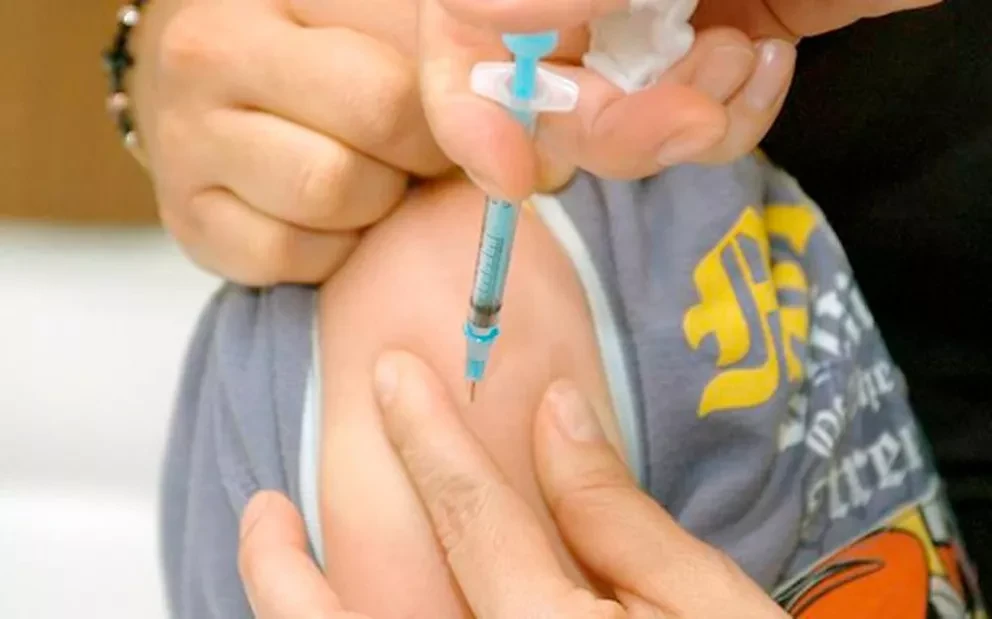¡Que no se te pase! Lleva a tus niños por sus vacunas