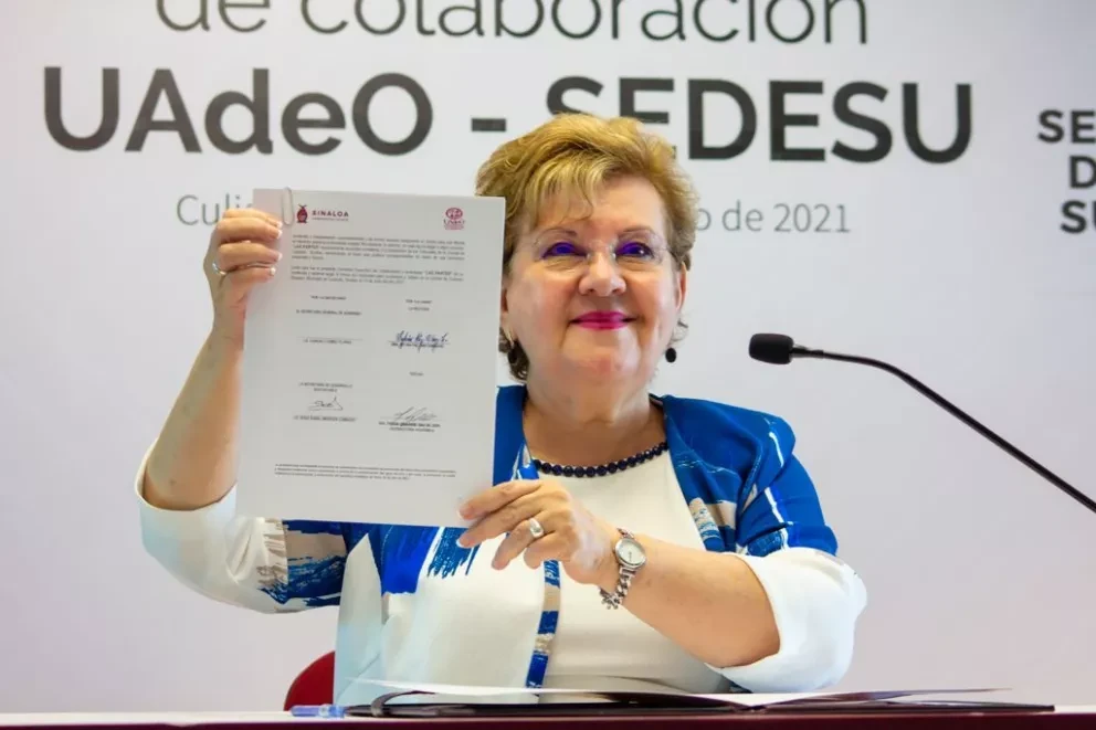 Estudiantes Linces plantan 2,700 árboles en Unidades Regionales