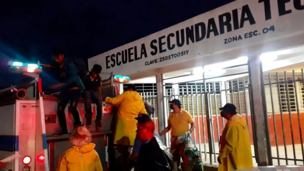 En Navolato el albergue Benito Juárez atiende a 50 damnificados