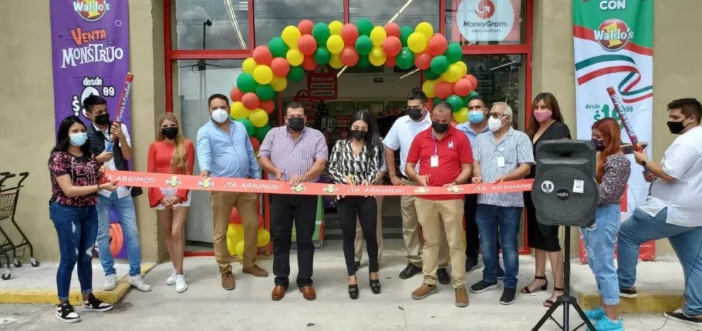 Inauguran tienda Waldos en Navolato