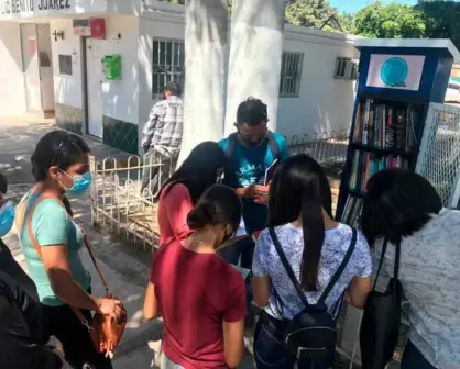 Instalan Librero Comunitario en plazuela de Villa Juárez