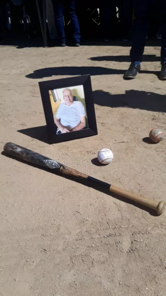 A Cosme Retamoza lo van a extrañar en el diamante