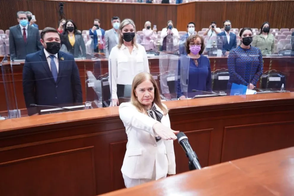 Sara Bruna Quiñonez impartirá justicia con mano de hierro