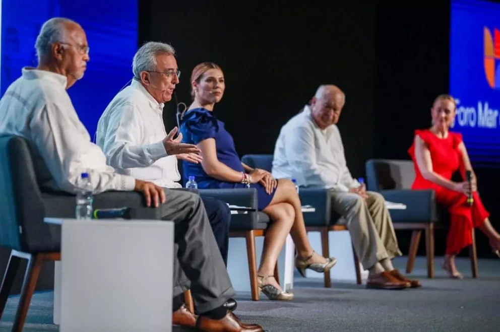 En Foro Mar de Cortés 2021 avala Rocha planta de fertilizantes