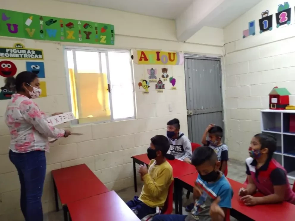 Guadalupe Bibiano llegó como jornalera y ahora es asesora educativa