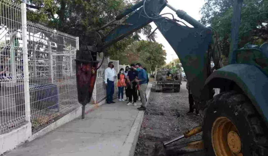 Inician construcción de rampas de acceso a 40 parques de Culiacán