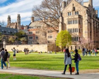 Aprovecha cursos en línea gratis de Yale en español