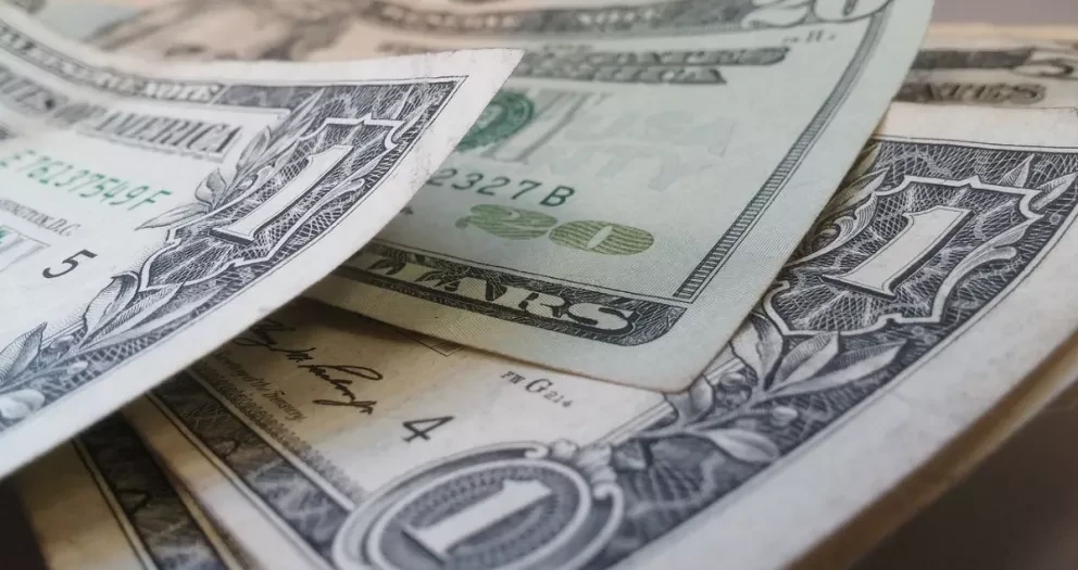 Dólar hoy: Dólar se encuentra en un tira y afloja con el peso mexicano