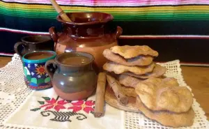 Buñuelos enmielados te damos la receta