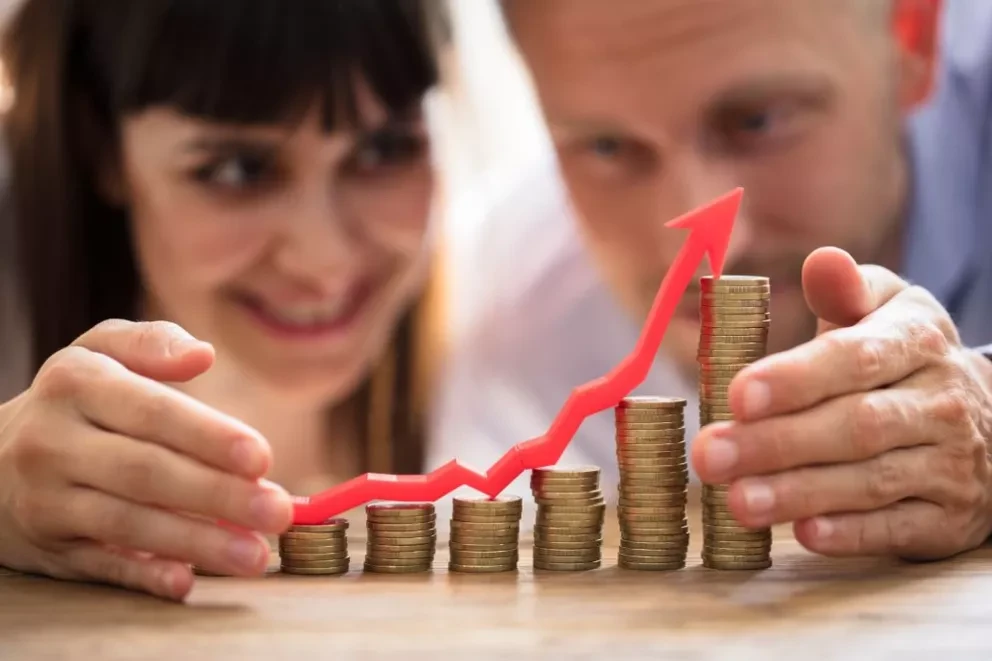 Tienes suficiente dinero cuando puedes pagar 2 necesidades