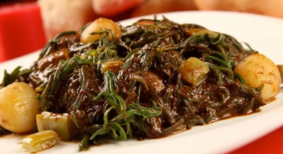 Receta de Romeritos, una deliciosa opción para estas fechas decembrinas.