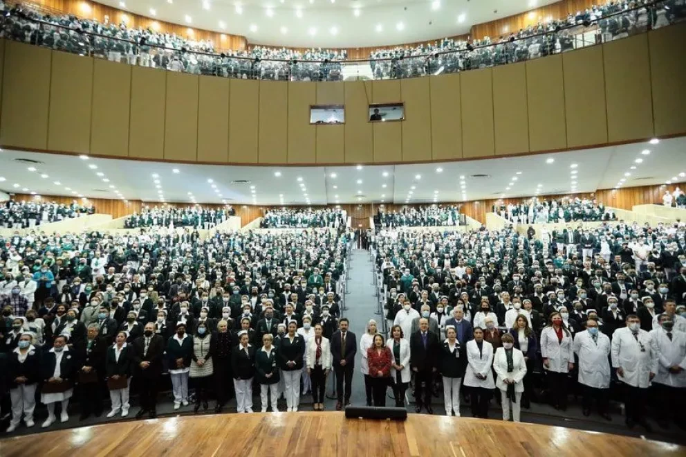El IMSS hoy reconoció y celebró a todas sus enfermeras y enfermeros.
