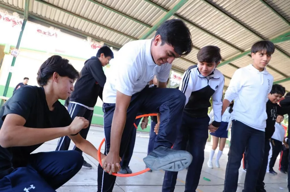 El ISDE activa a estudiantes de la secundaria Adolfo López Mateo en Aguaruto