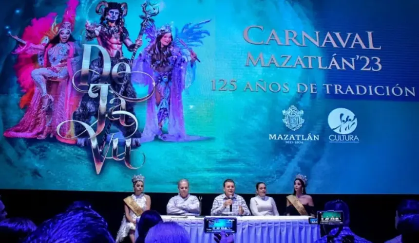 Carnaval Internacional de Mazatlán; el público ya está comprando boletos.