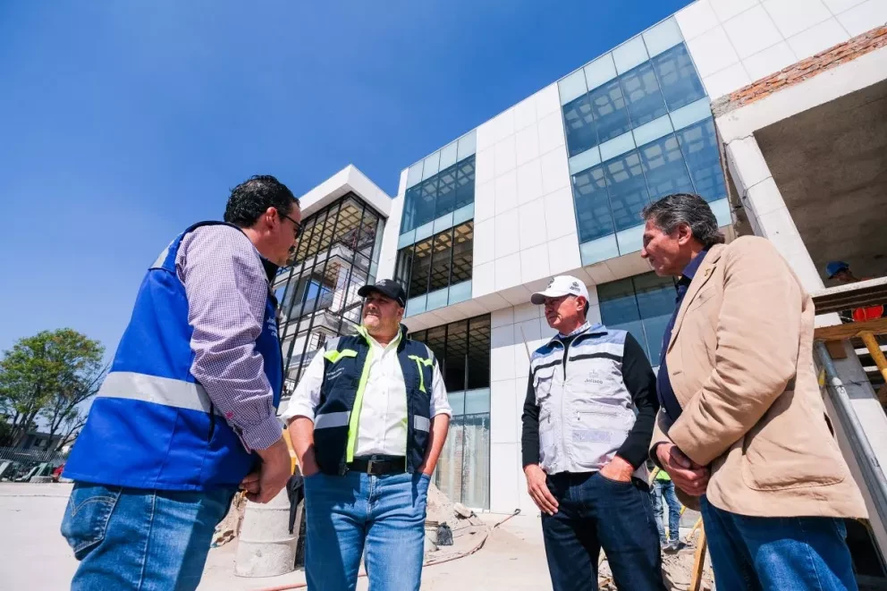 Así va la majestuosa construcción del Instituto Regional de Cancerología de Jalisco en Miramar en Jalisco.
