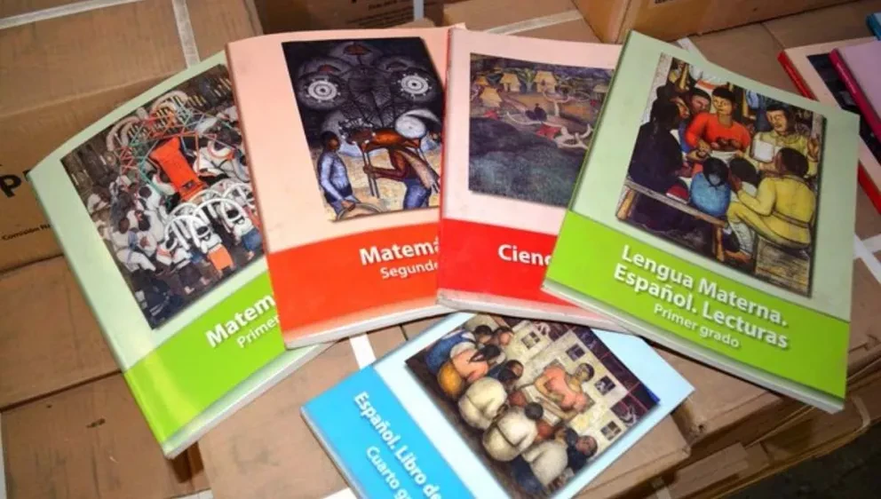 ¡Adiós al forrado de libros! Prohíben en San Luis Potosí realizar este técnica a útiles escolares a partir del ciclo escolar 2023-2024