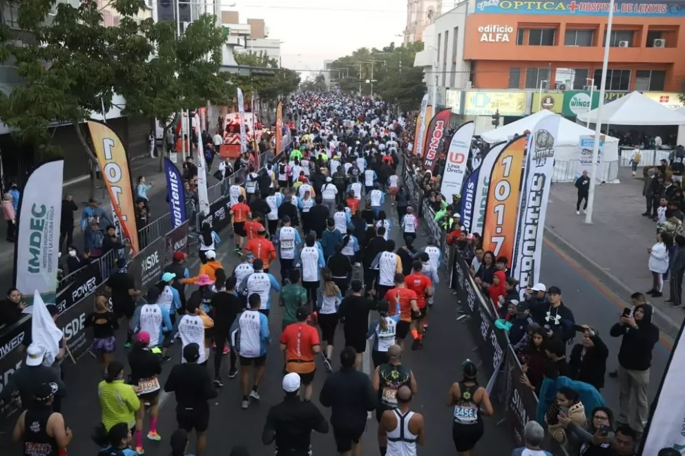 Gran euforia en el arranque del Maratón Internacional de Culiacán 2023