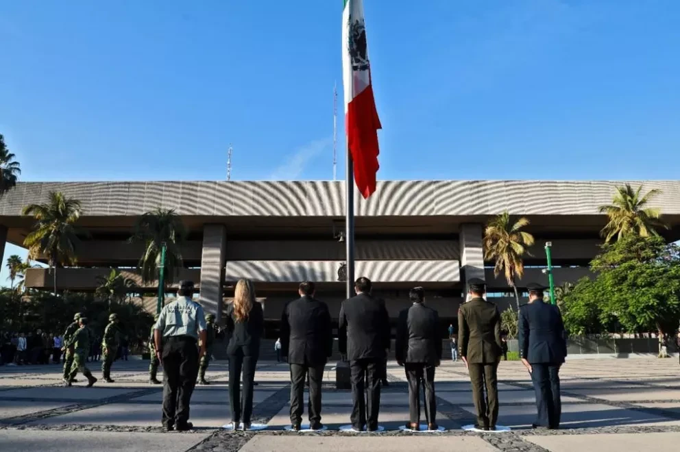 Autoridades sinaloenses conmemoran el 99 aniversario luctuoso del general Rafael Buelna Tenorio “El Granito de Oro”.