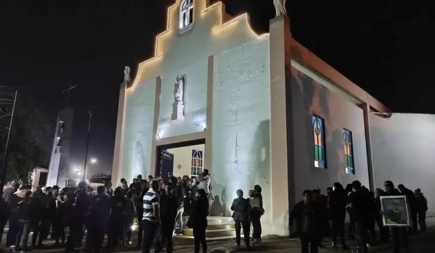 Del 2 al 11 de febrero se invita a las fiestas patronales de Nuestra Señora de Lourdes, en la parroquia que se ubica en la colonia 21 de Marzo en Culiacán. Fotos: Juan Madrigal