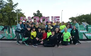 Gaby “inyecta” dosis de felicidad a través del baile en el parque Culiacán