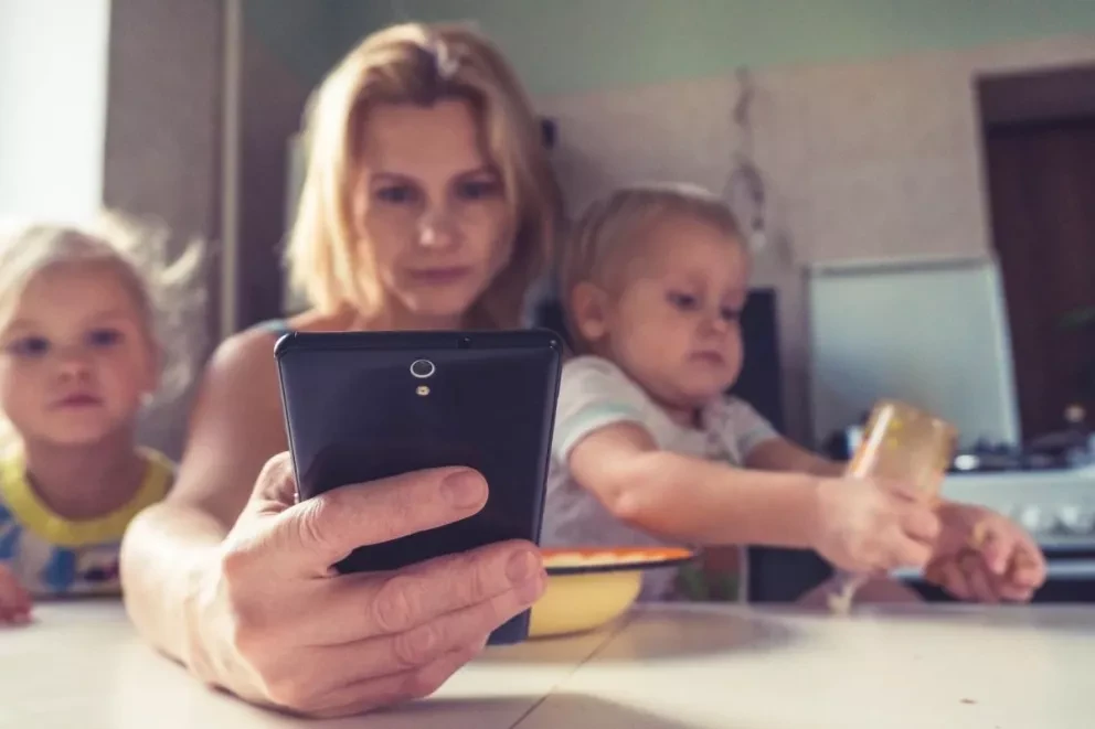 A qué edad es recomendable que un niño tenga su propio Smartphone.
