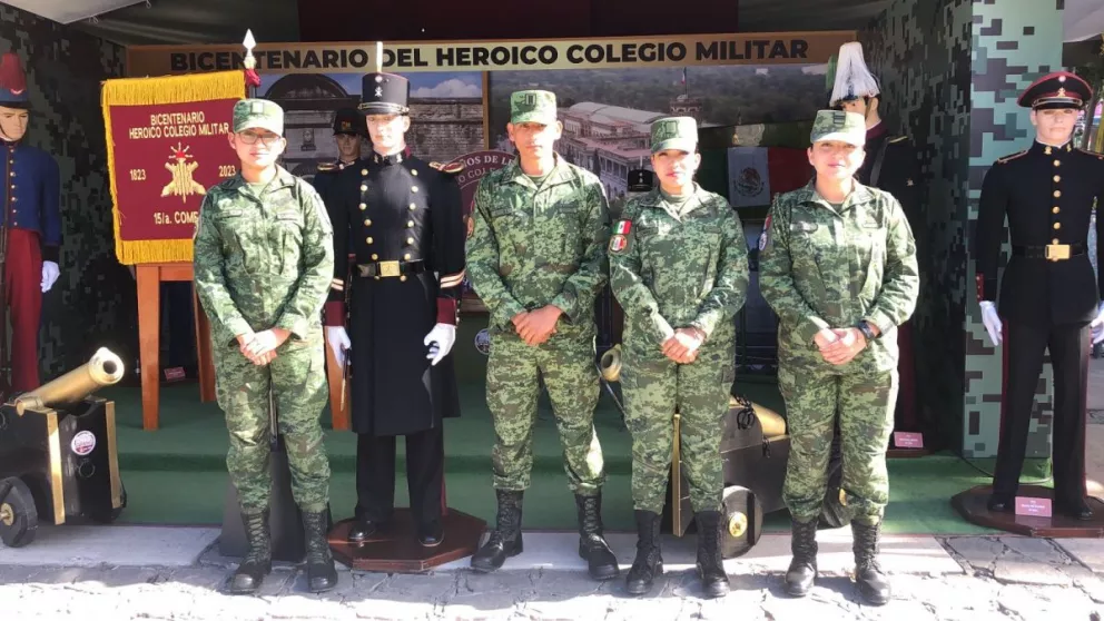 Cursa una Licenciatura Militar en el Heroico Colegio Militar, conoce más de él en la exposición de Sedena La Gran Fuerza de México