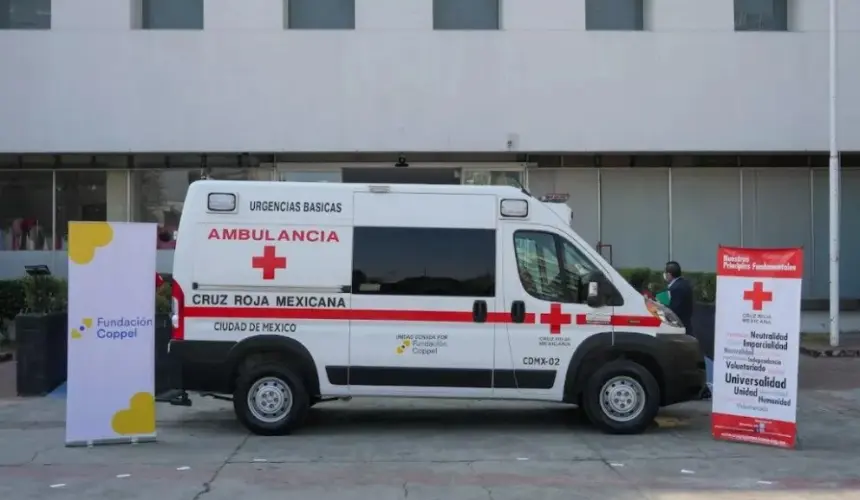 Fundación Coppel dona ambulancia a la Cruz Roja Mexicana