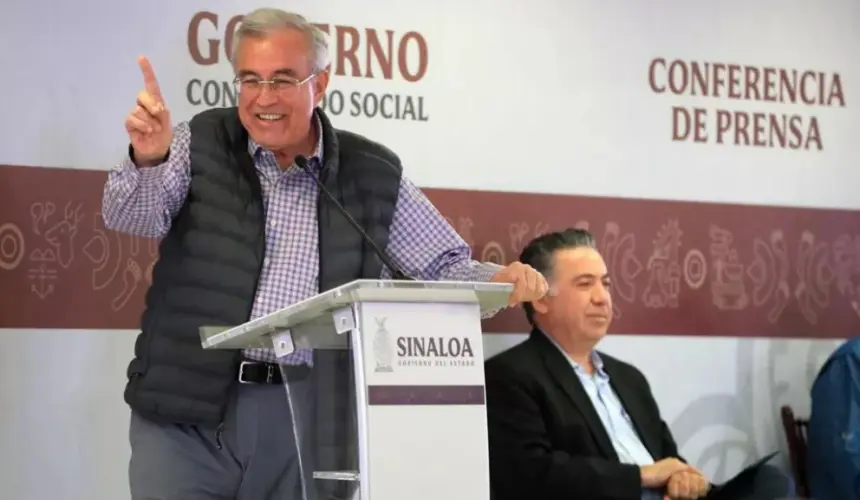 Rubén Rocha Moya presenta programa estatal de nueva obra social para los municipios de Sinaloa