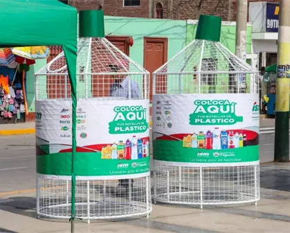 Contenedores y estaciones de reciclaje en espacios públicos 