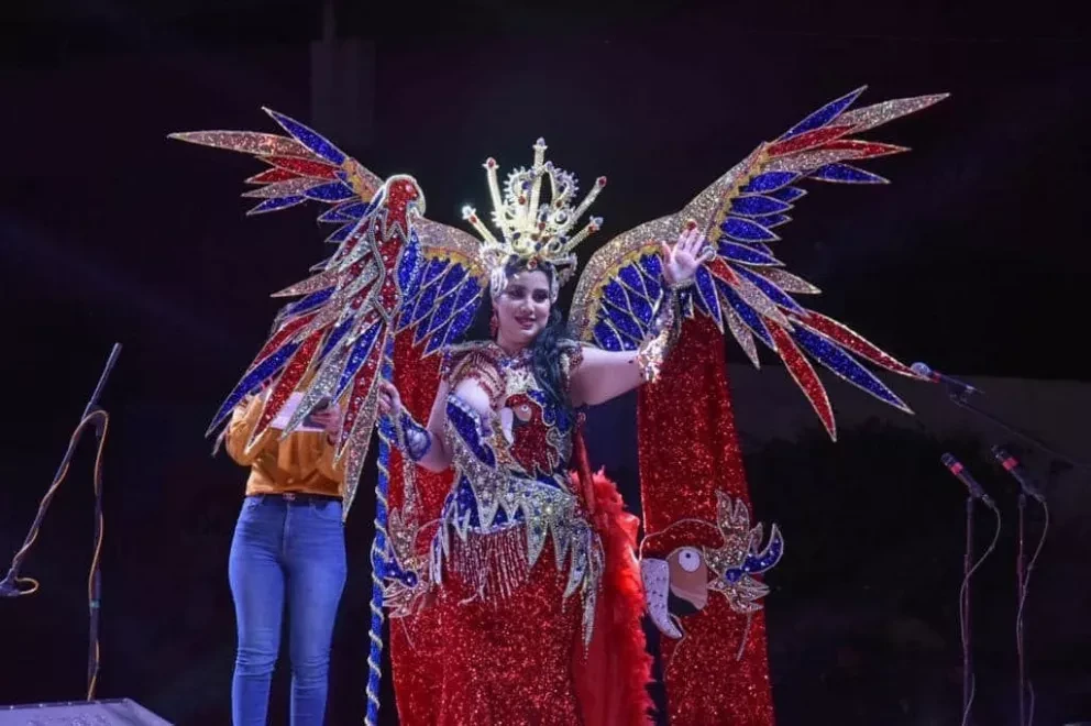 No solo en Mazatlán y Guamúchil en Topolobampo también hay carnaval y así fue el primer día