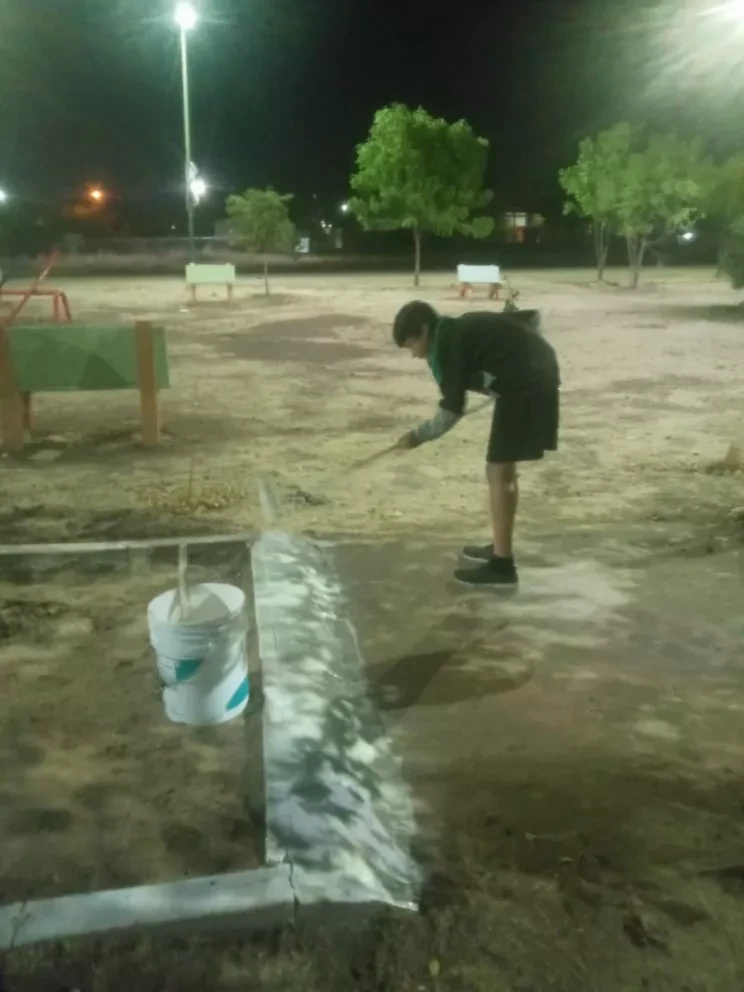 Vecinos se unen y trabajan para rehabilitar el parque del kínder en Alturas del Sur, en Culiacán, Sinaloa
