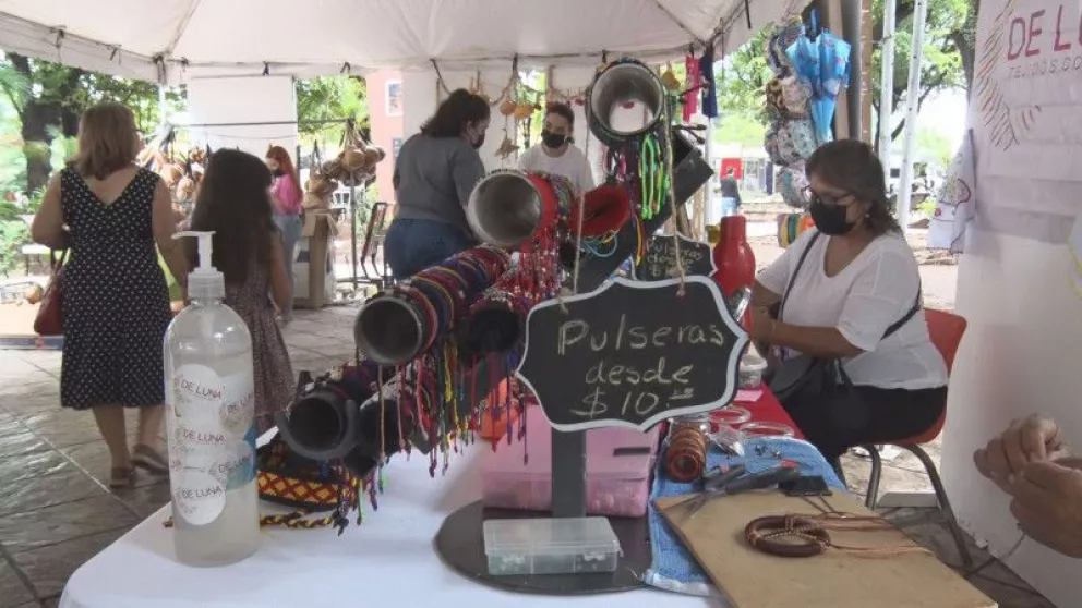 Marisol teje sus sueños con miras al emprendimiento en Culiacán, Sinaloa