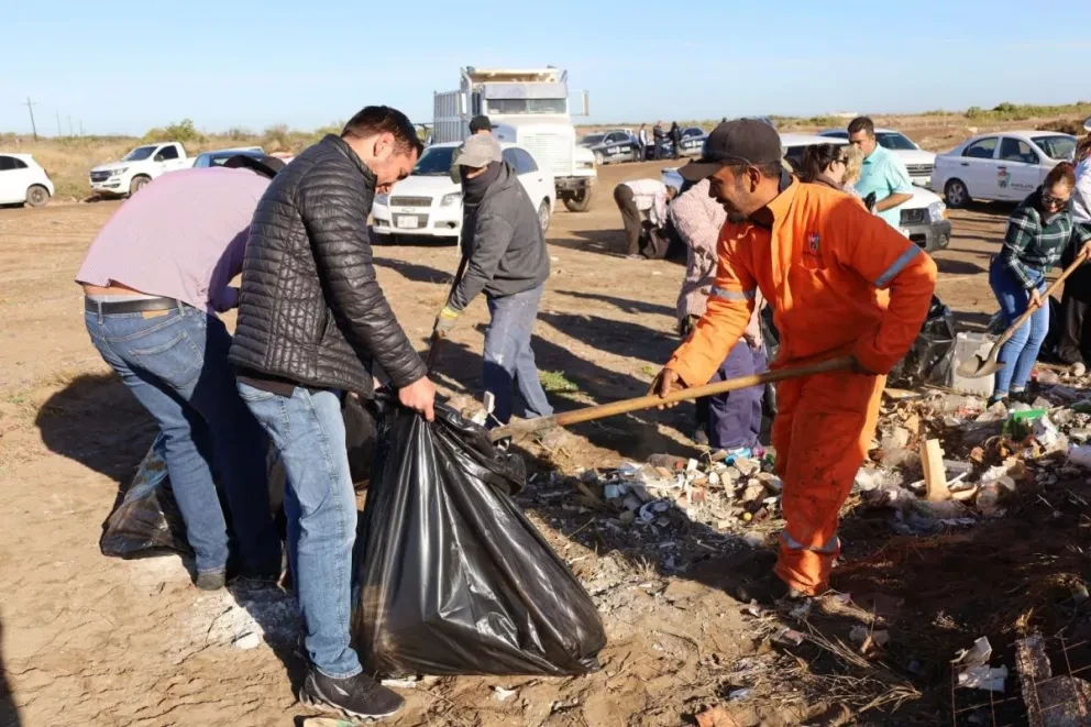 Con playas limpias esperan a los turistas en El Tetuán