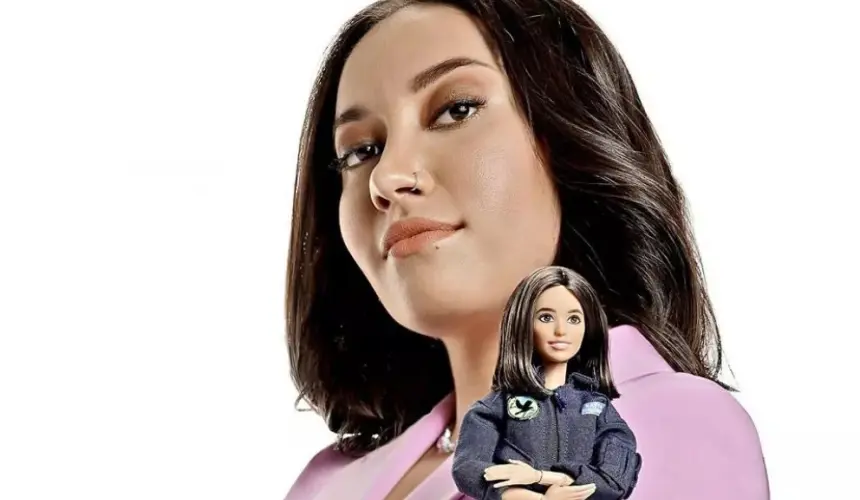  Lanzan Barbie Astronauta en honor a la mexicana Katya Echazarreta. Foto: Mattel