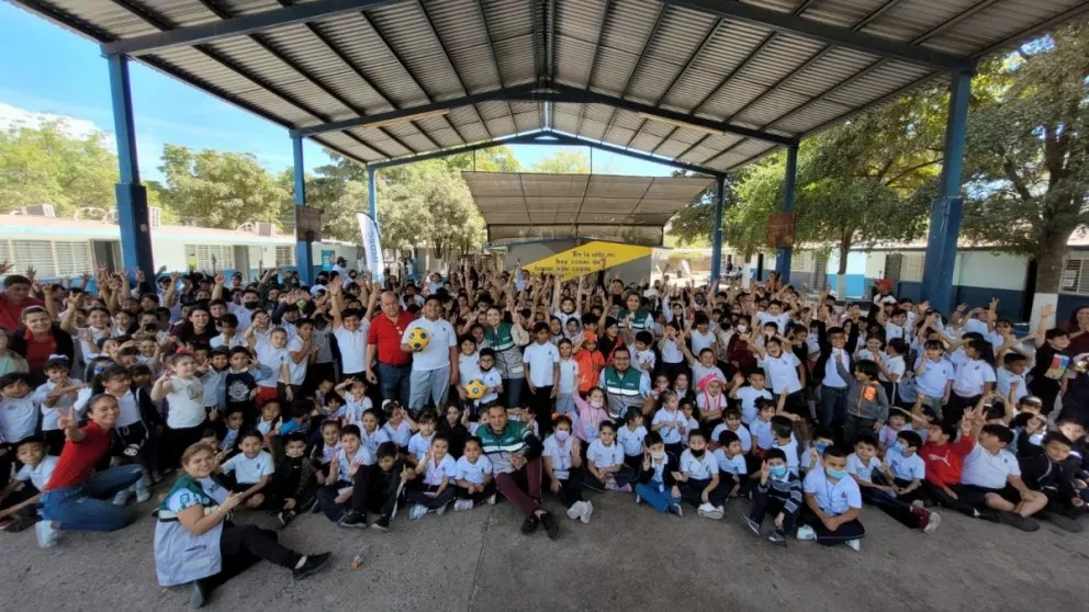 Alrededor de 400 niñas y niños, disfrutaron de una diversidad de actividades que organizó el IMDEC