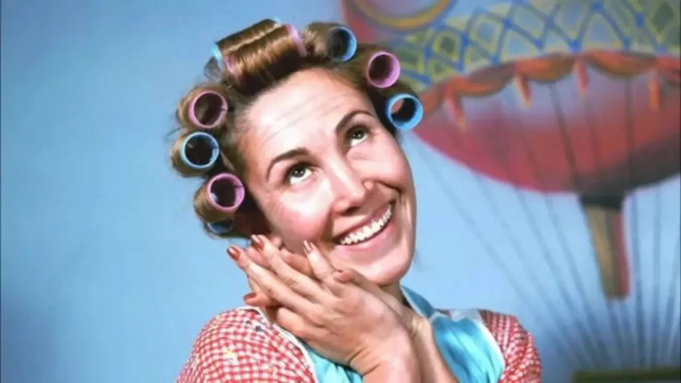 Convierten a Doña Florinda en una princesa de Disney.