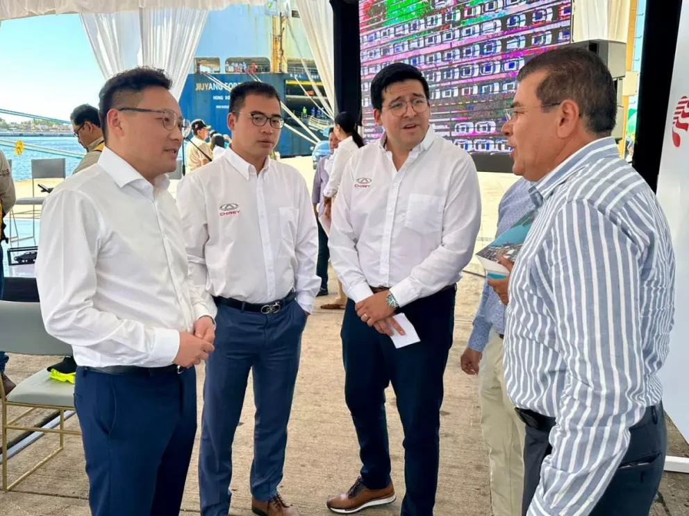 Chirey Motor prevé que lleguen a Mazatlán alrededor de 3 mil o 4 mil carros al mes para distribuirlos en México.