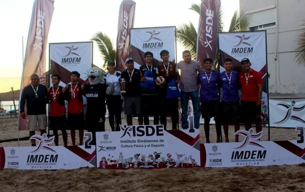 Sinaloa sobresale en la Copa Pacífico de Voleibol de Playa que se celebró en Mazatlán.