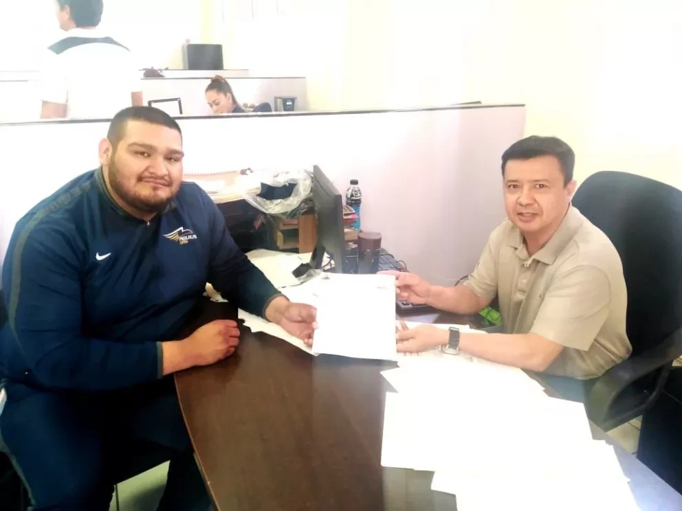 El director del IMDEC señala que hasta el momento van 48 aspirantes a estos apoyos económicos, que han solicitado ese beneficio para ayudarse en su preparación deportiva.